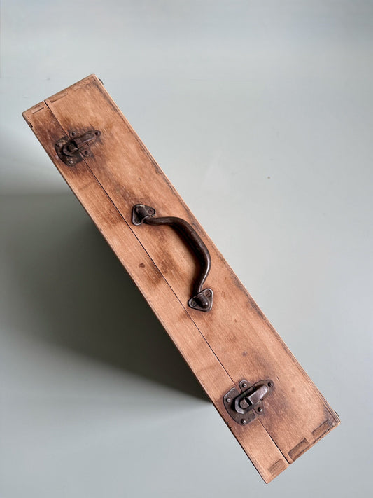 Boîte/valise ancienne en bois