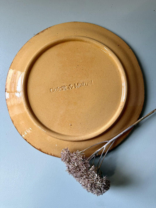 Plat rond en céramique alsacienne