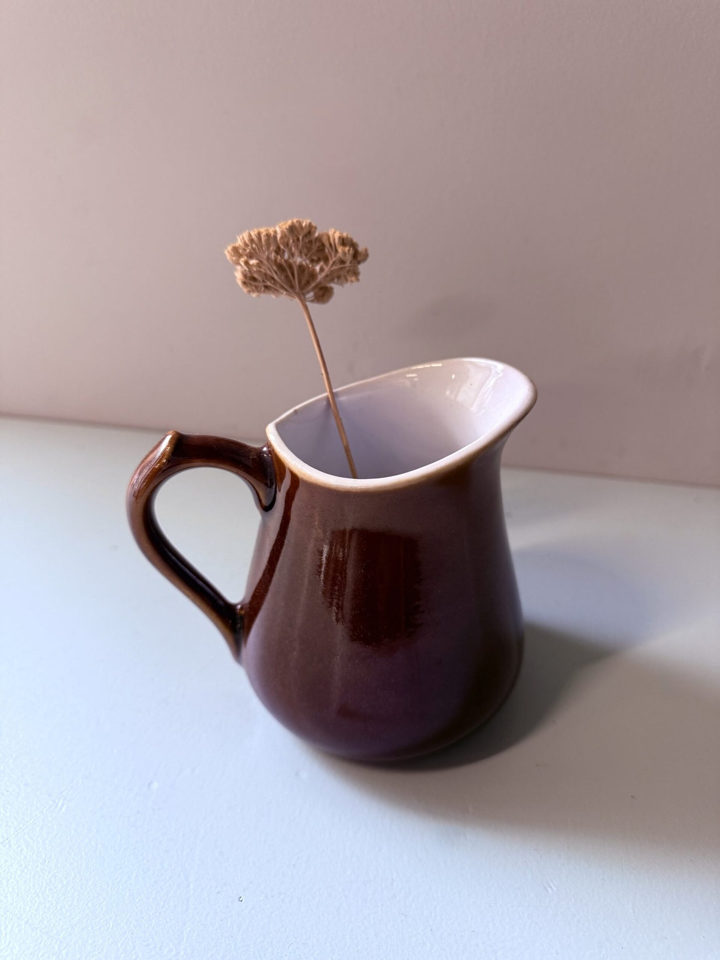 Pot à lait émaillé marron