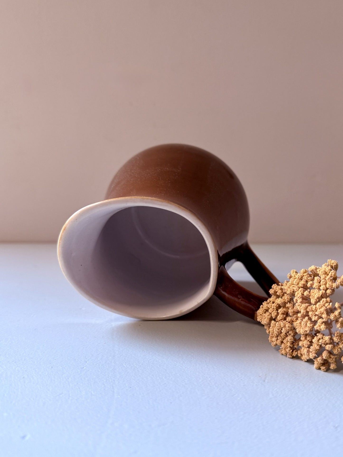 Pot à lait émaillé marron