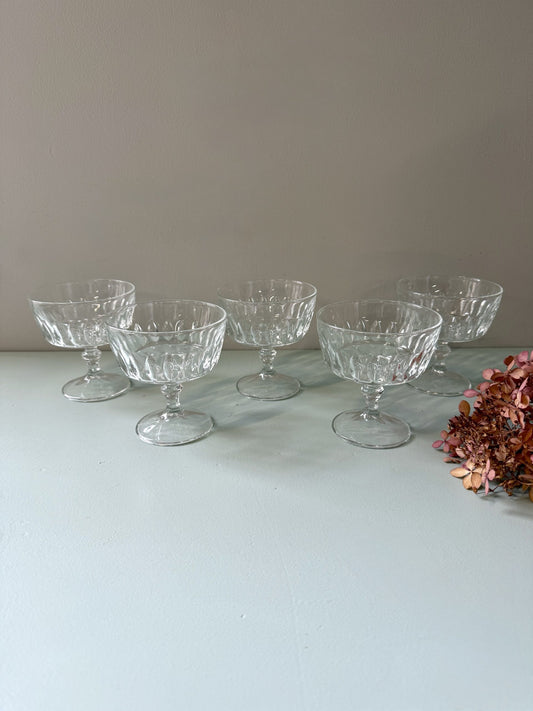 Coupes en verre ciselées - lot de 5