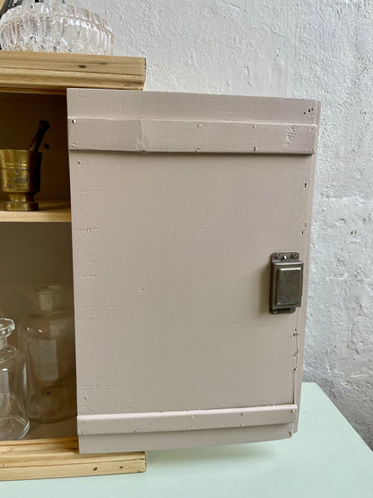 Petite armoire murale
