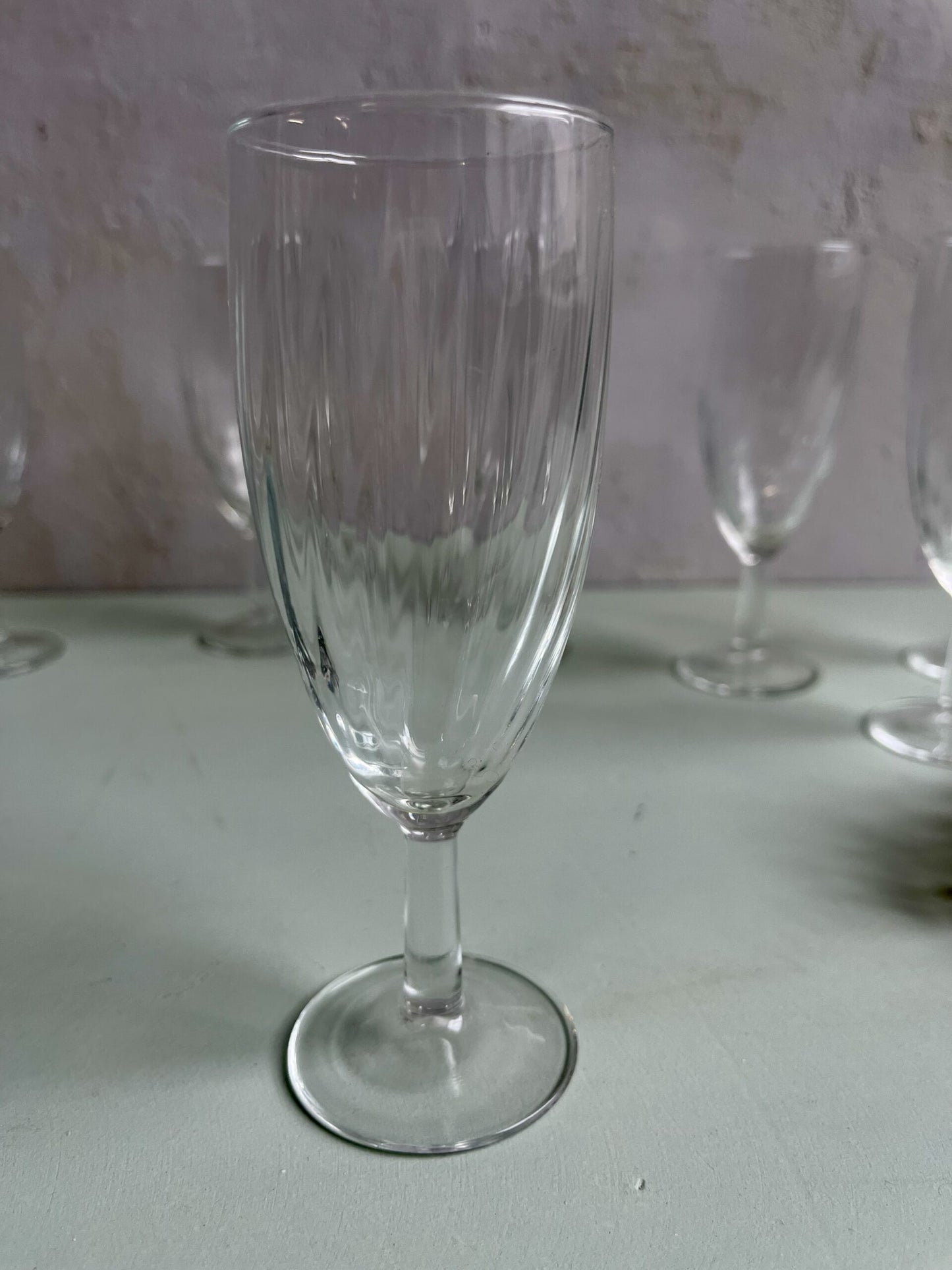 8 coupes en verre