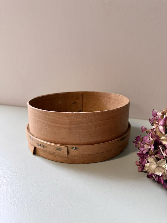 Tamis en bois de petite taille