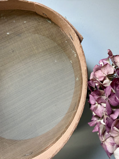 Tamis en bois de petite taille