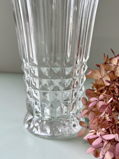 Vase en verre ciselé 5