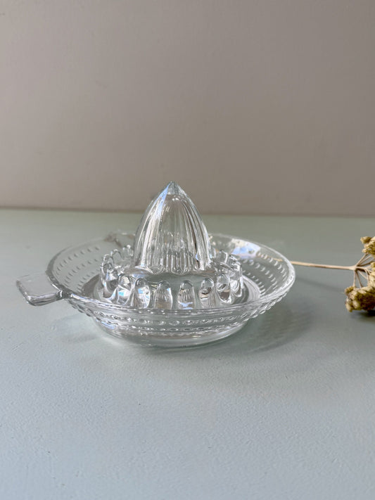 Presse-agrumes vintage en verre