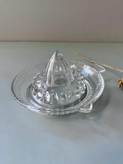 Presse-agrumes vintage en verre