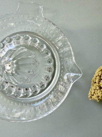 Presse-agrumes vintage en verre