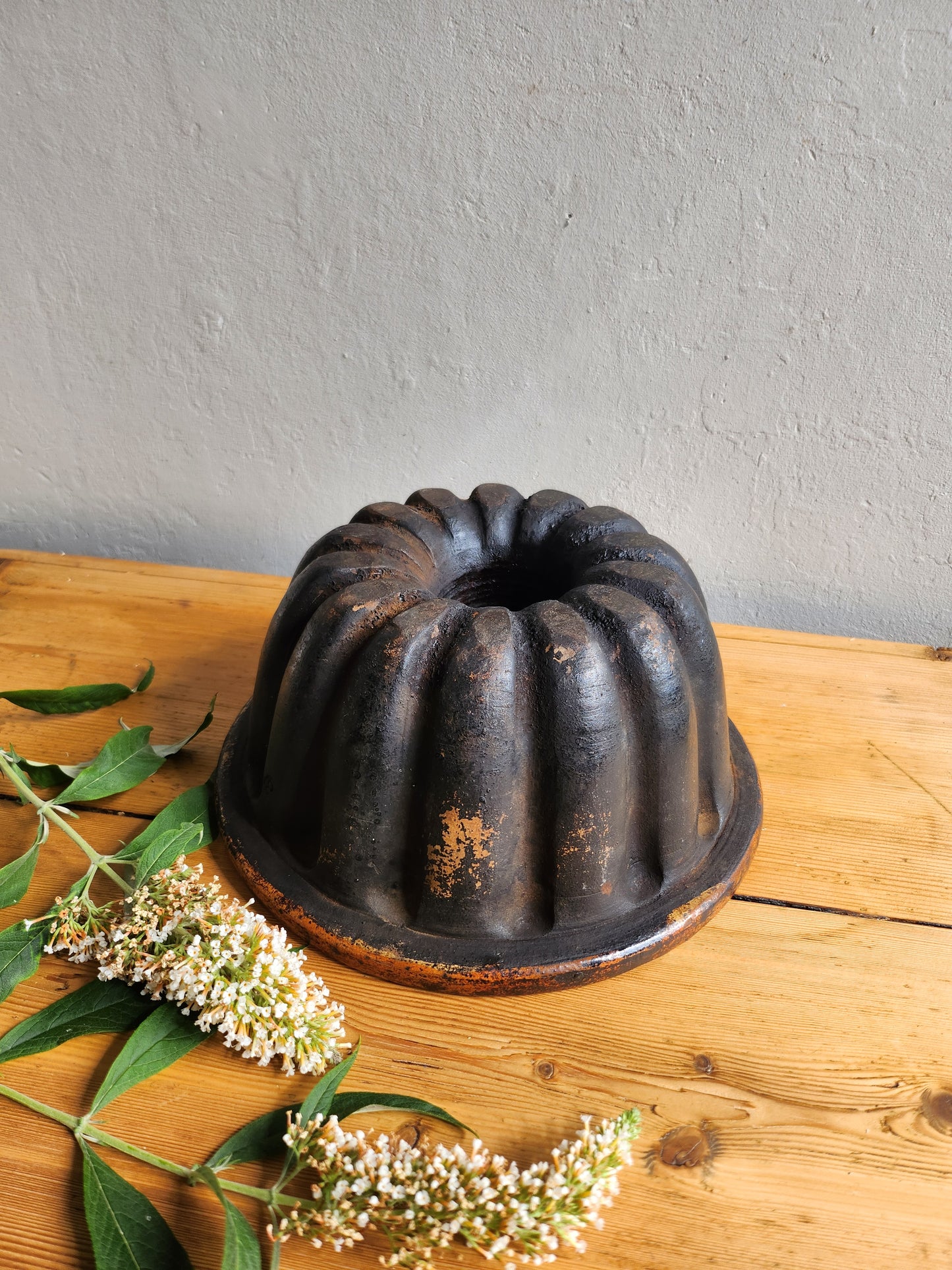 Moule à kougelhopf en terre cuite   Patine