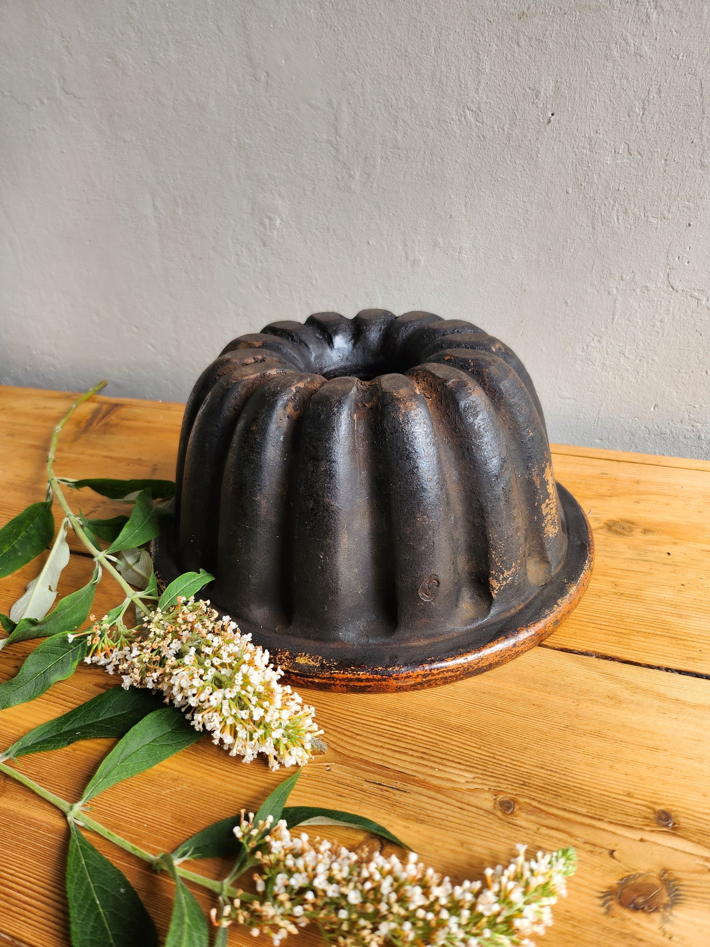 Moule à kougelhopf en terre cuite   Patine