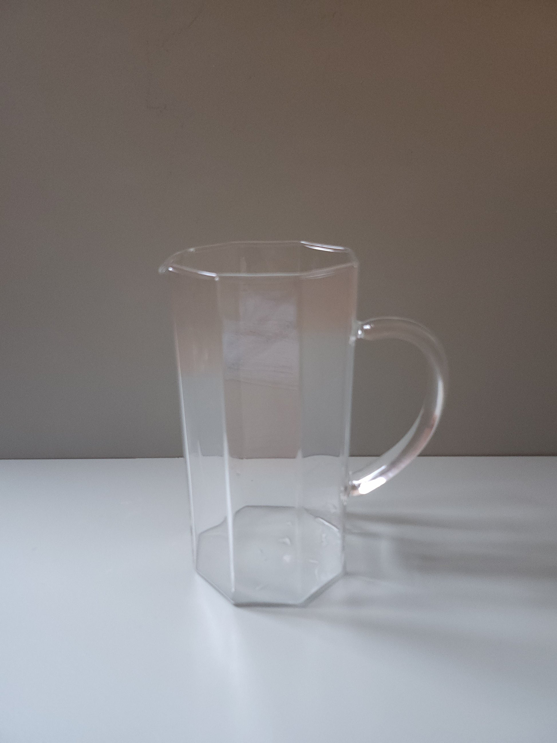 Cruche en verre   Patine