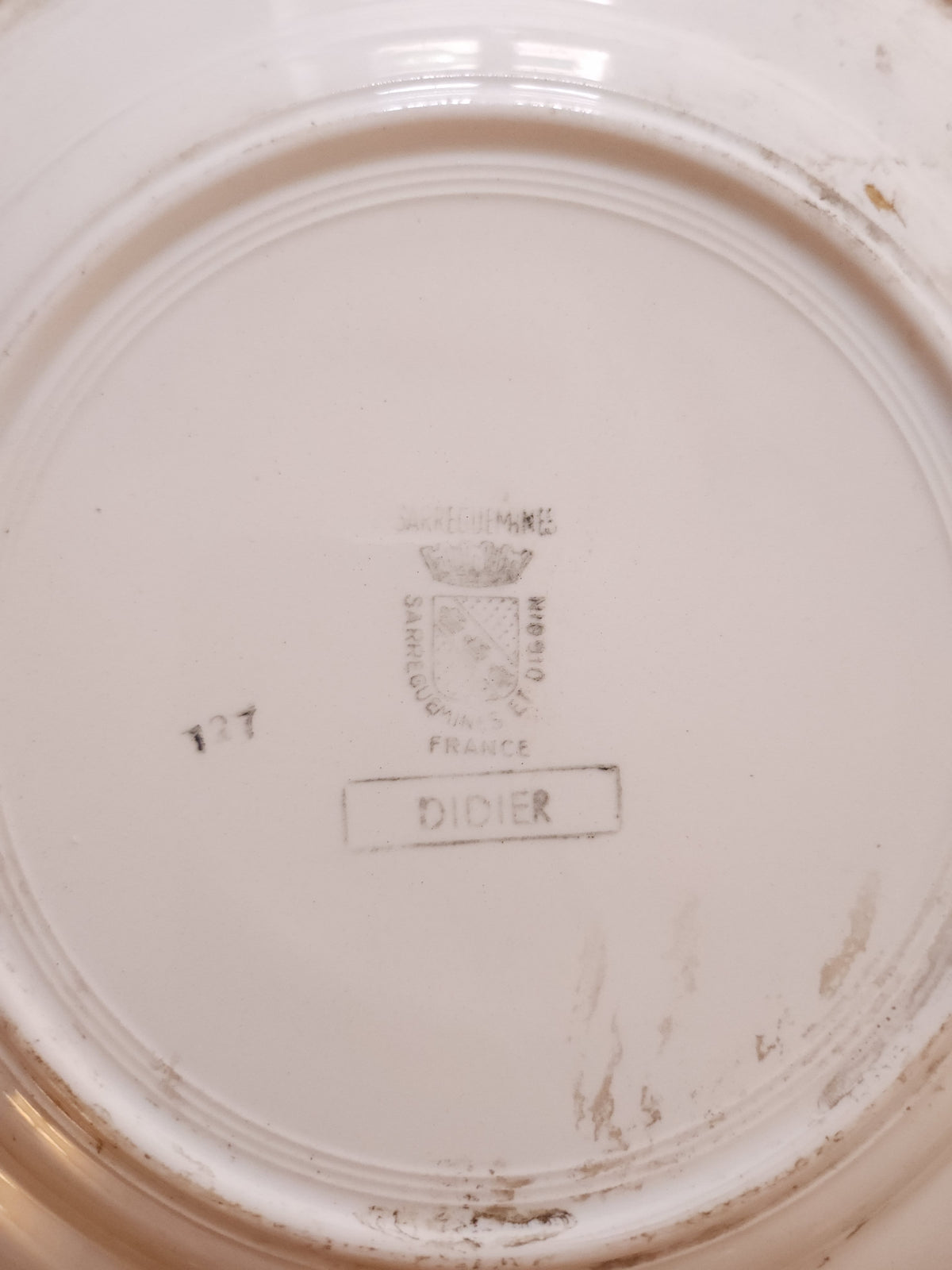 Assiettes plates en céramique Didier Sarreguemines lot de 2  Vaisselle Patine