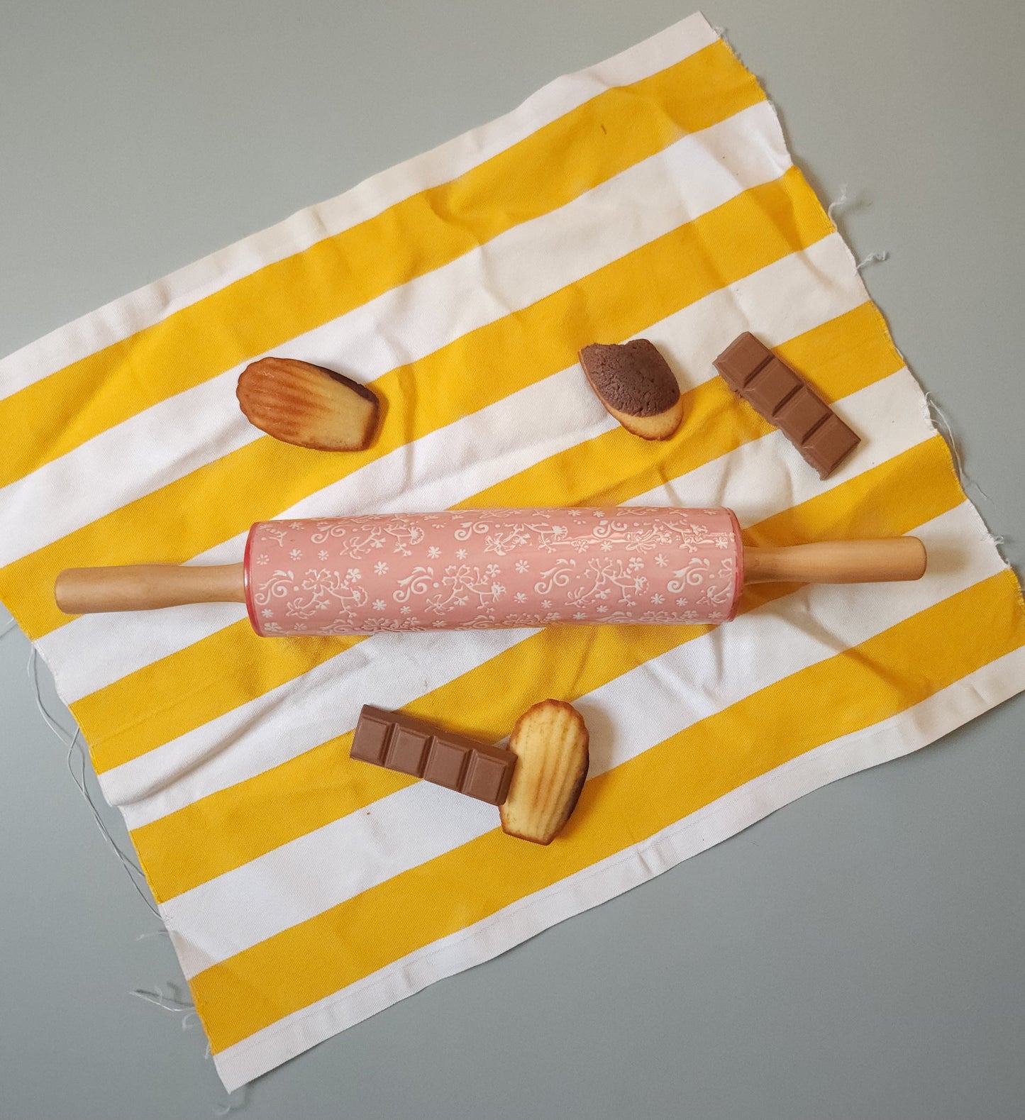 Rouleau à pâtisserie en céramique rose   Patine