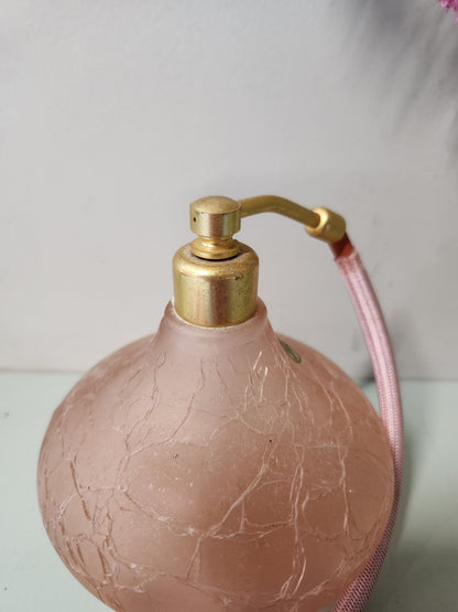 Vaporisateur de parfum rose vintage   Patine