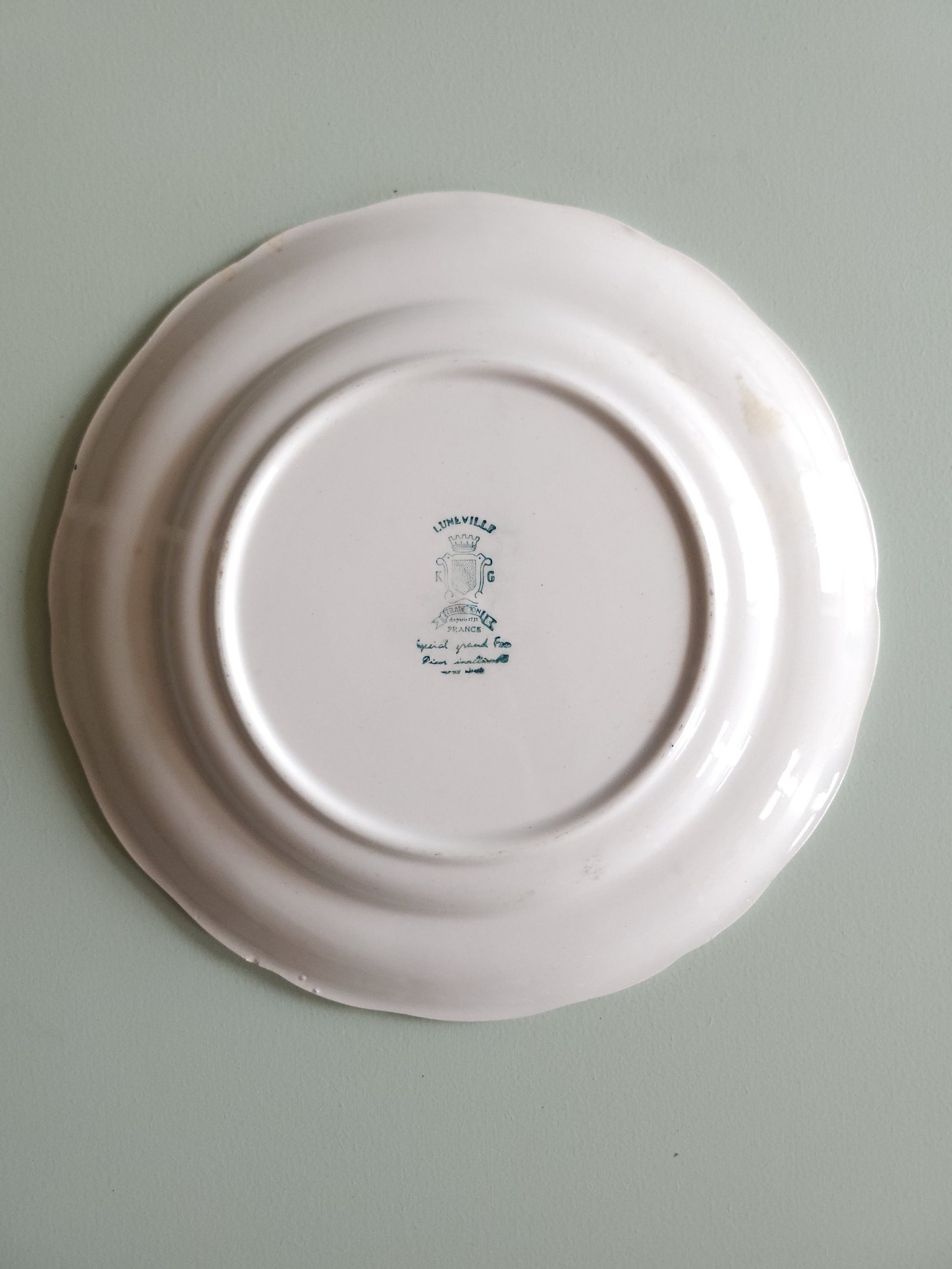 Assiettes plates en céramique Lunéville style anglais lot de 6   Patine