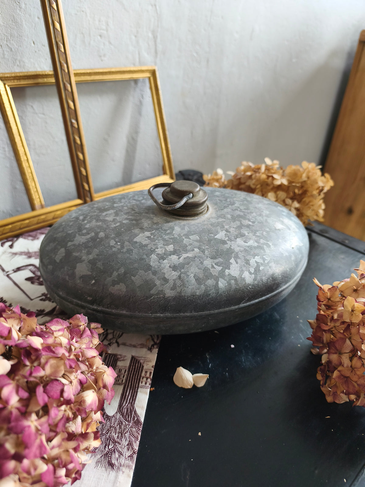 Bouillotte en zinc vintage   Patine