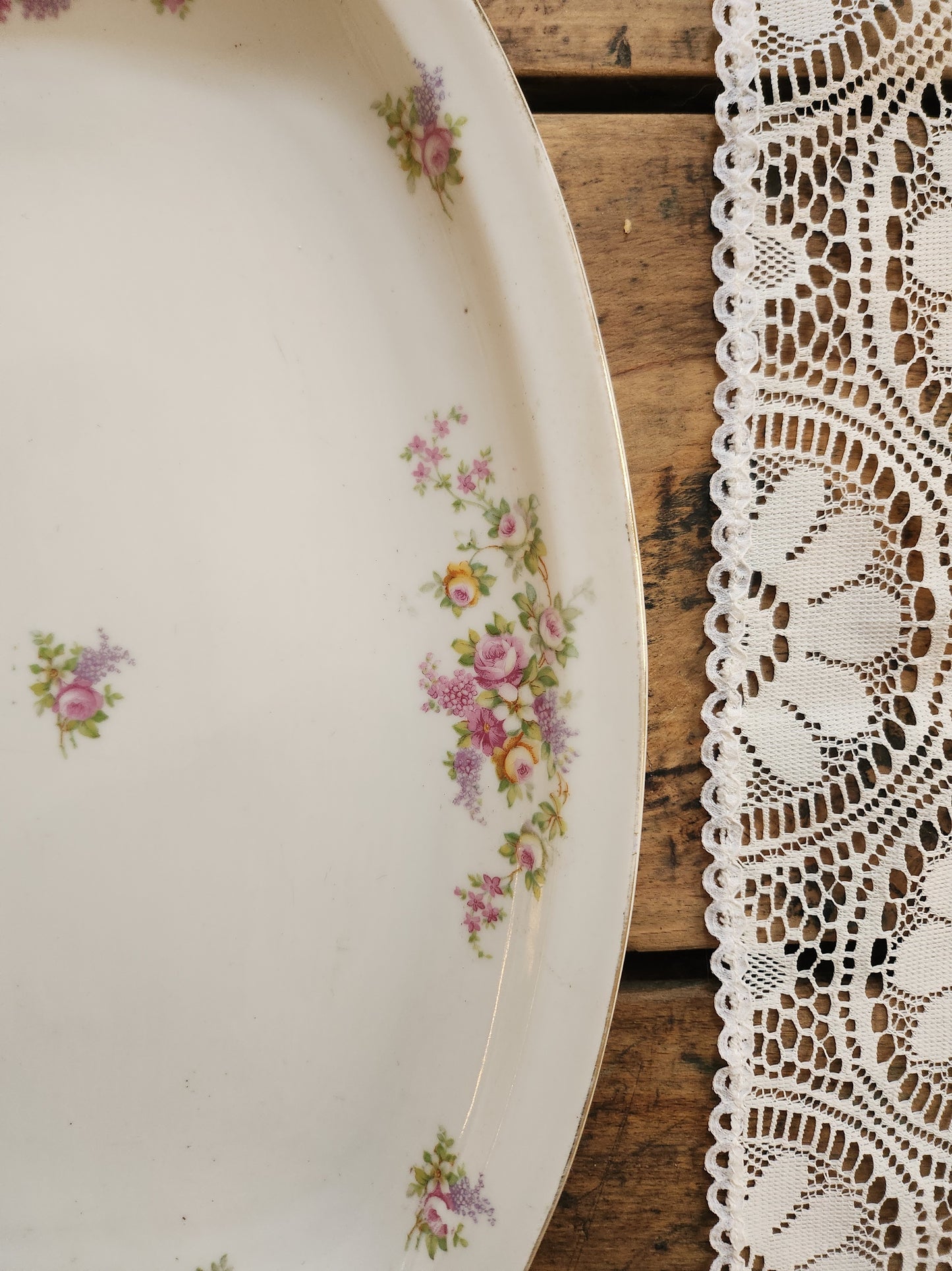Plat en céramique ovale motif floral
