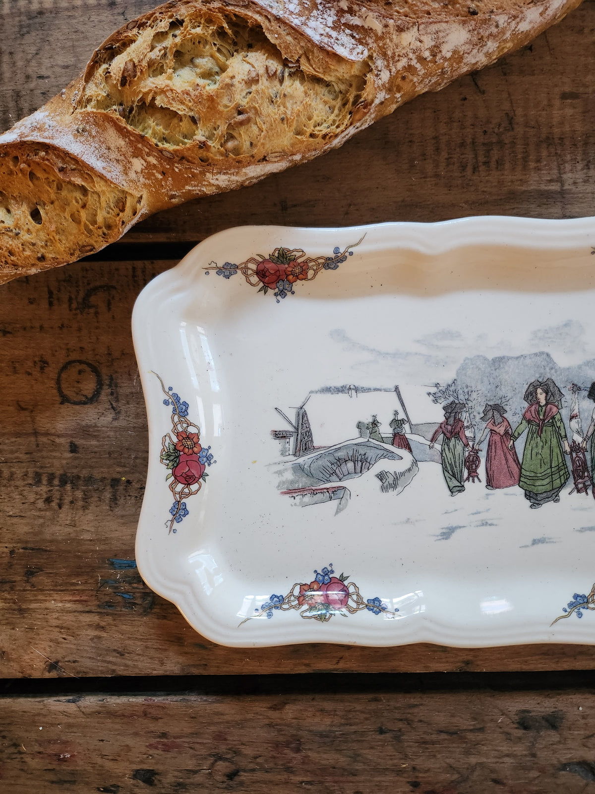 Plat alsacien en céramique Obernai   Patine