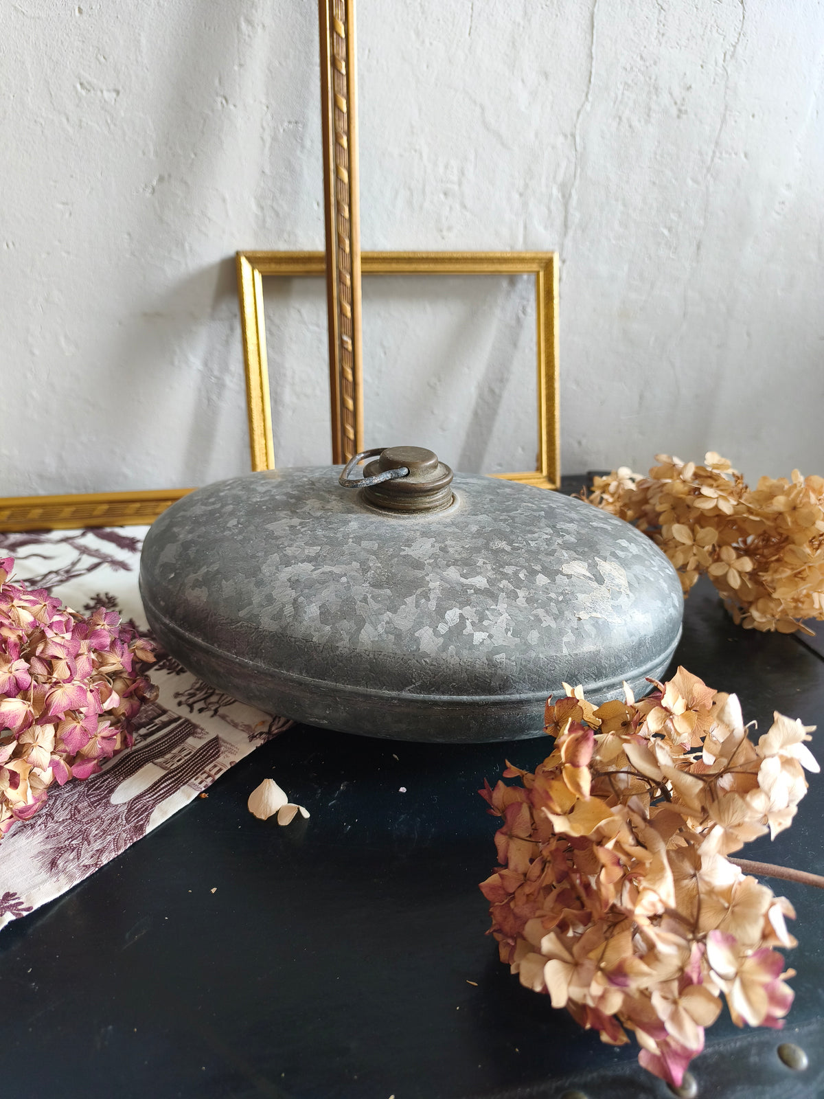 Bouillotte en zinc vintage   Patine