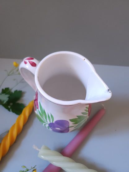 Pichet en faïence de Sarreguemines à motif floral   Patine