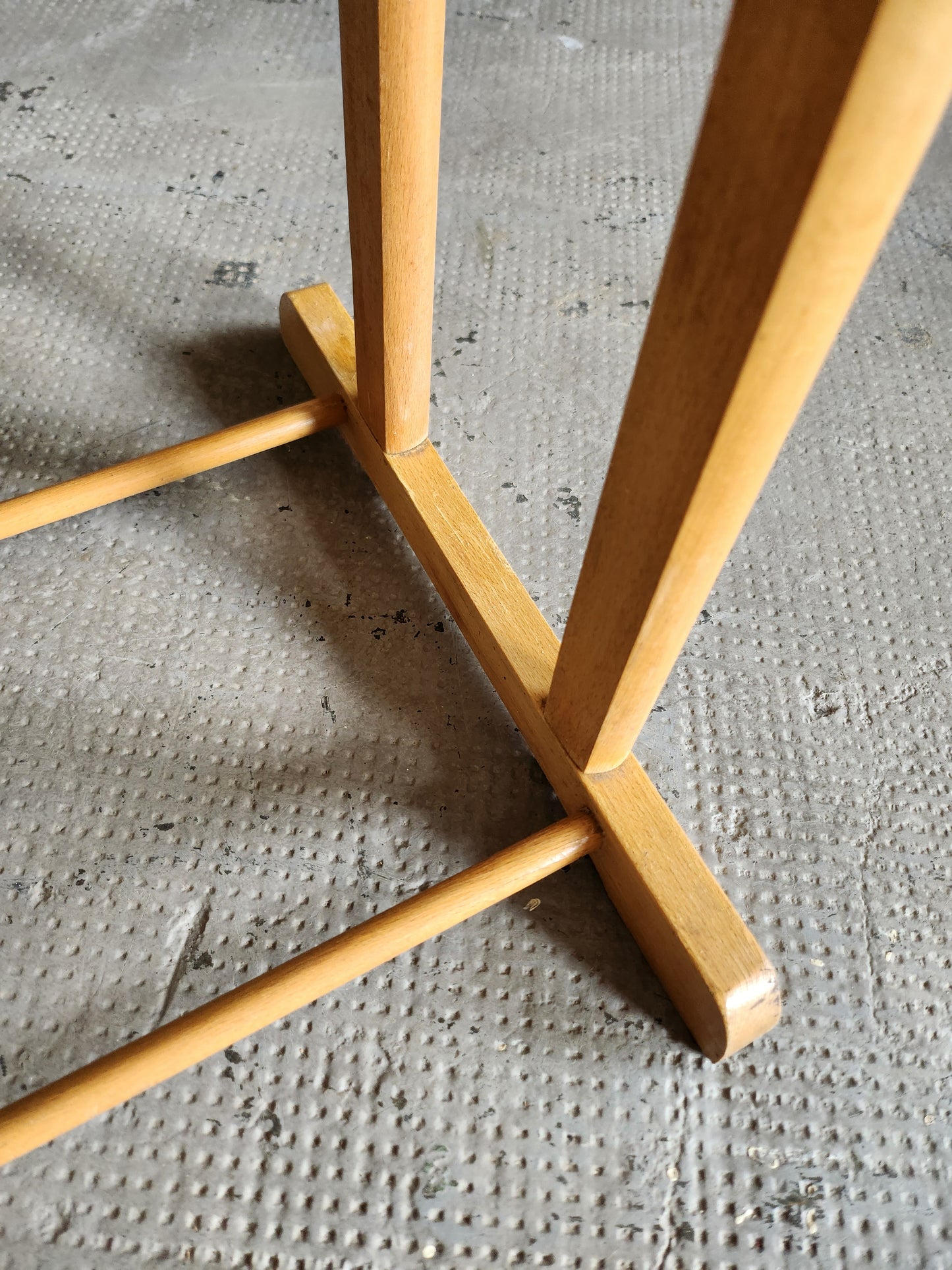 Valet de chambre en bois   Patine
