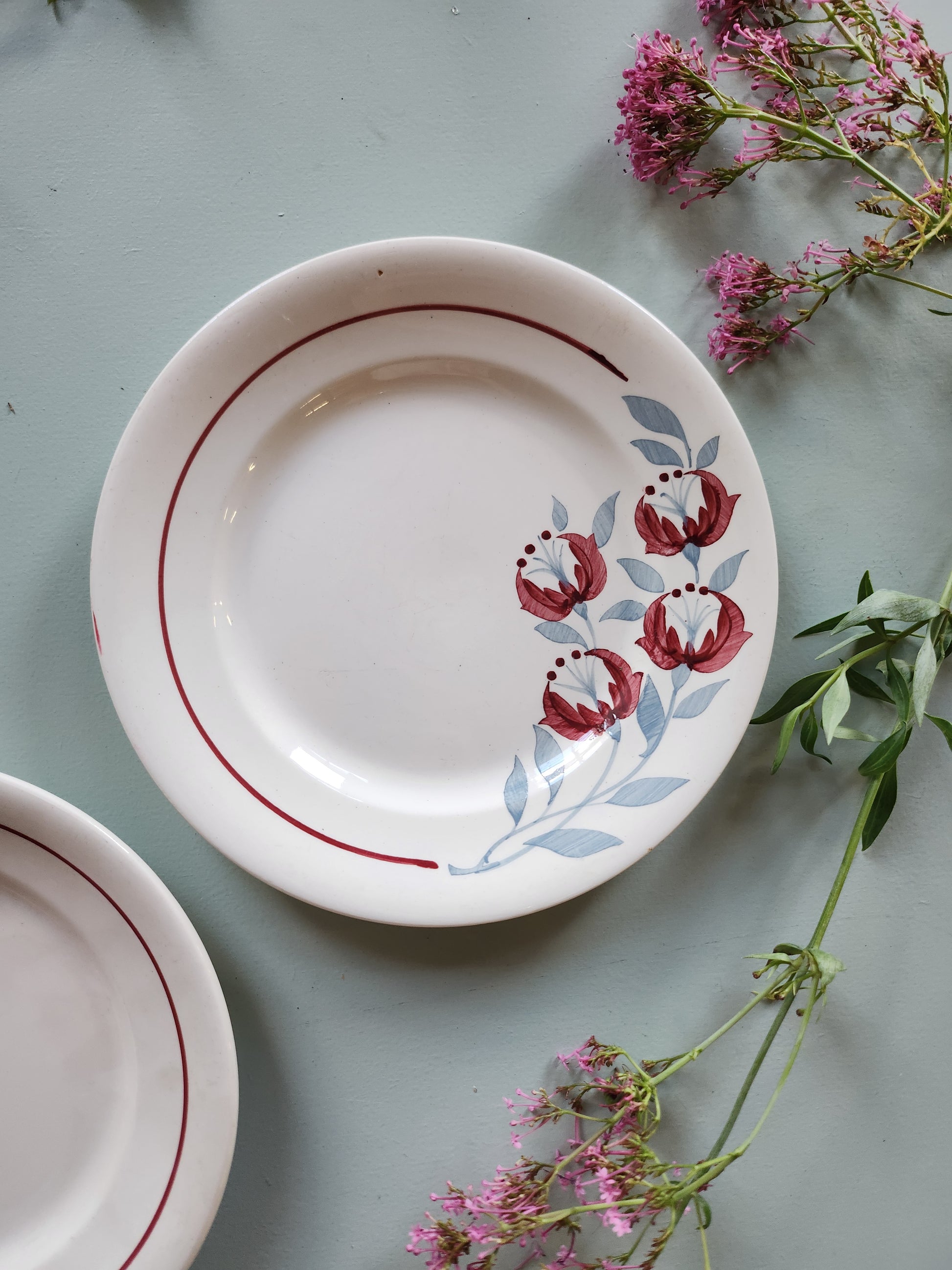 Assiettes creuses fleuries Sarreguemines lot de 2   Patine
