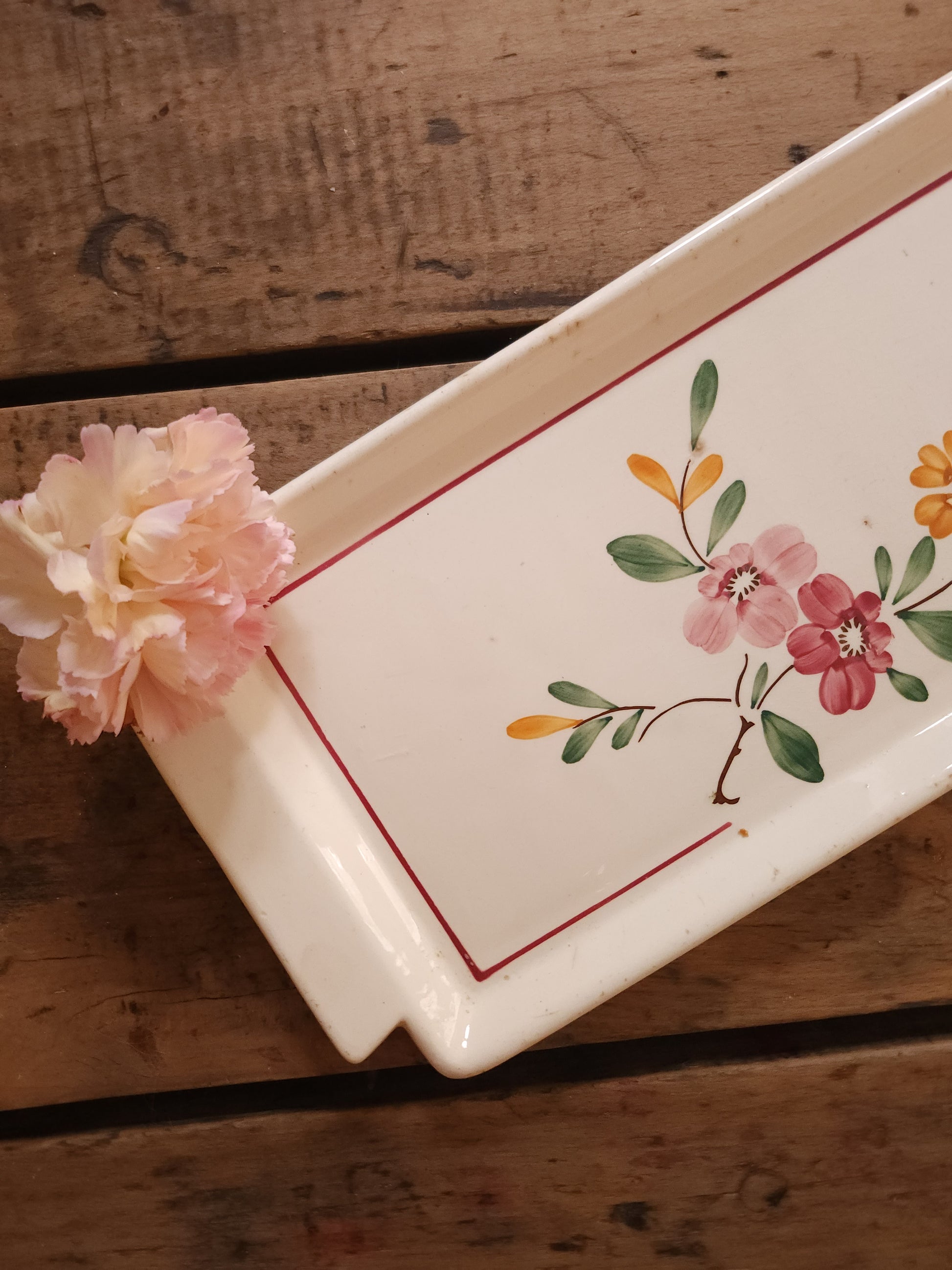 Plateau en céramique Sarreguemines motif floral   Patine