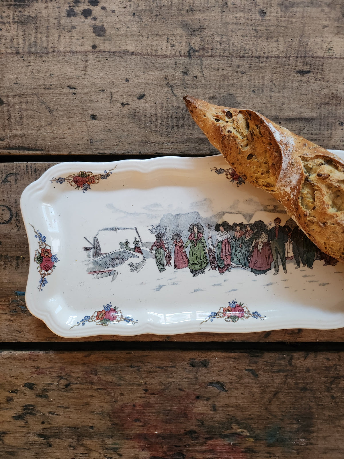 Plat alsacien en céramique Obernai   Patine