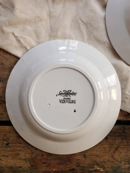 Assiette en céramique Sarreguemines à motif floral   Patine