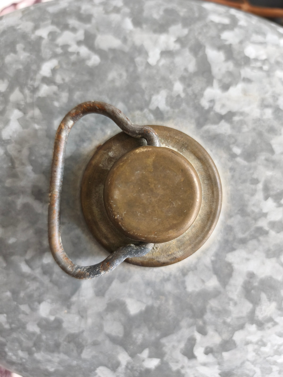 Bouillotte en zinc vintage   Patine