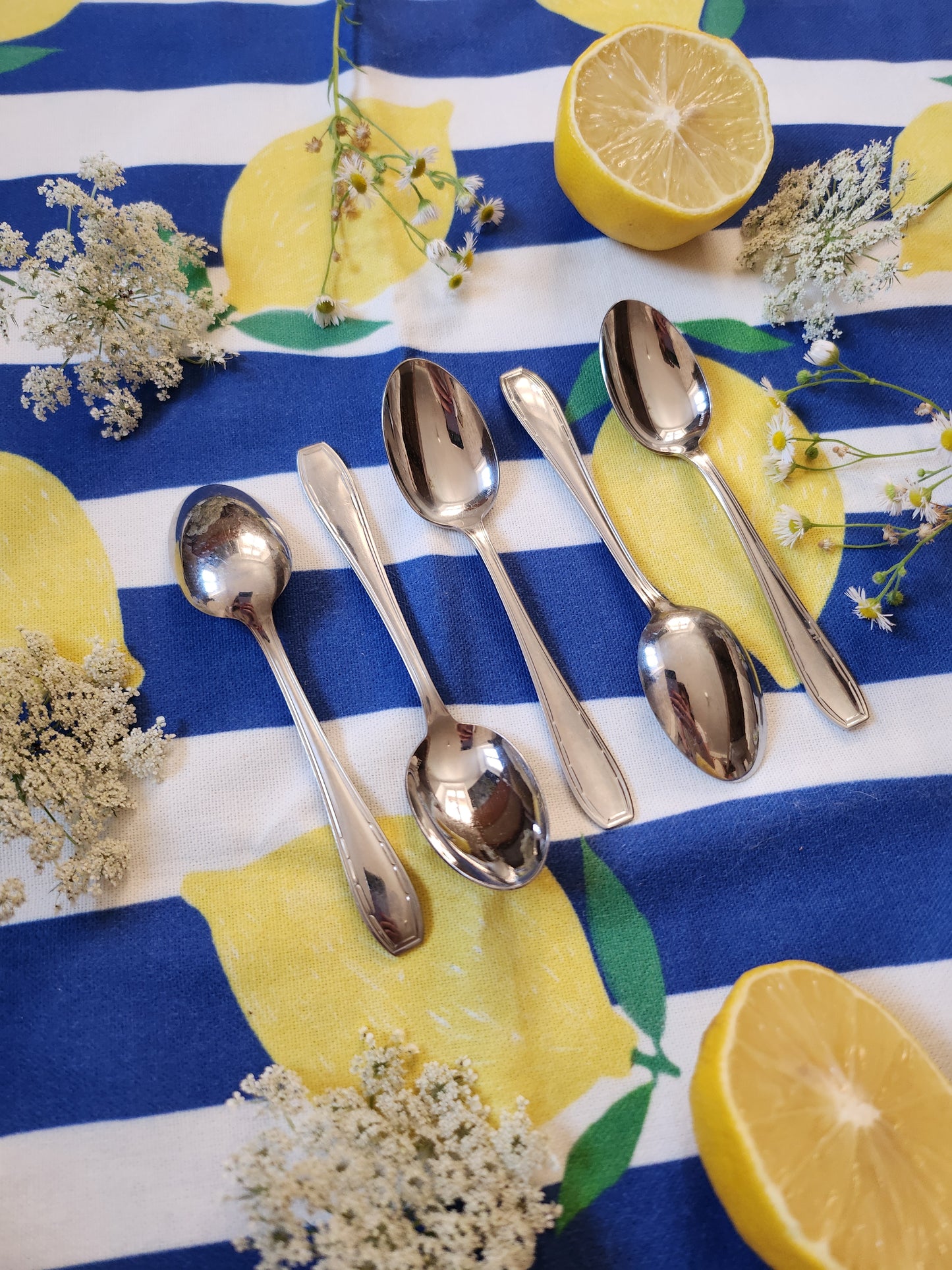 Cuillère à dessert en métal argenté lot de 5   Patine