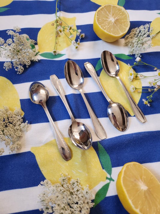 Cuillère à dessert en métal argenté lot de 5   Patine