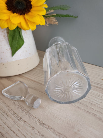 Bouteille en cristal   Patine