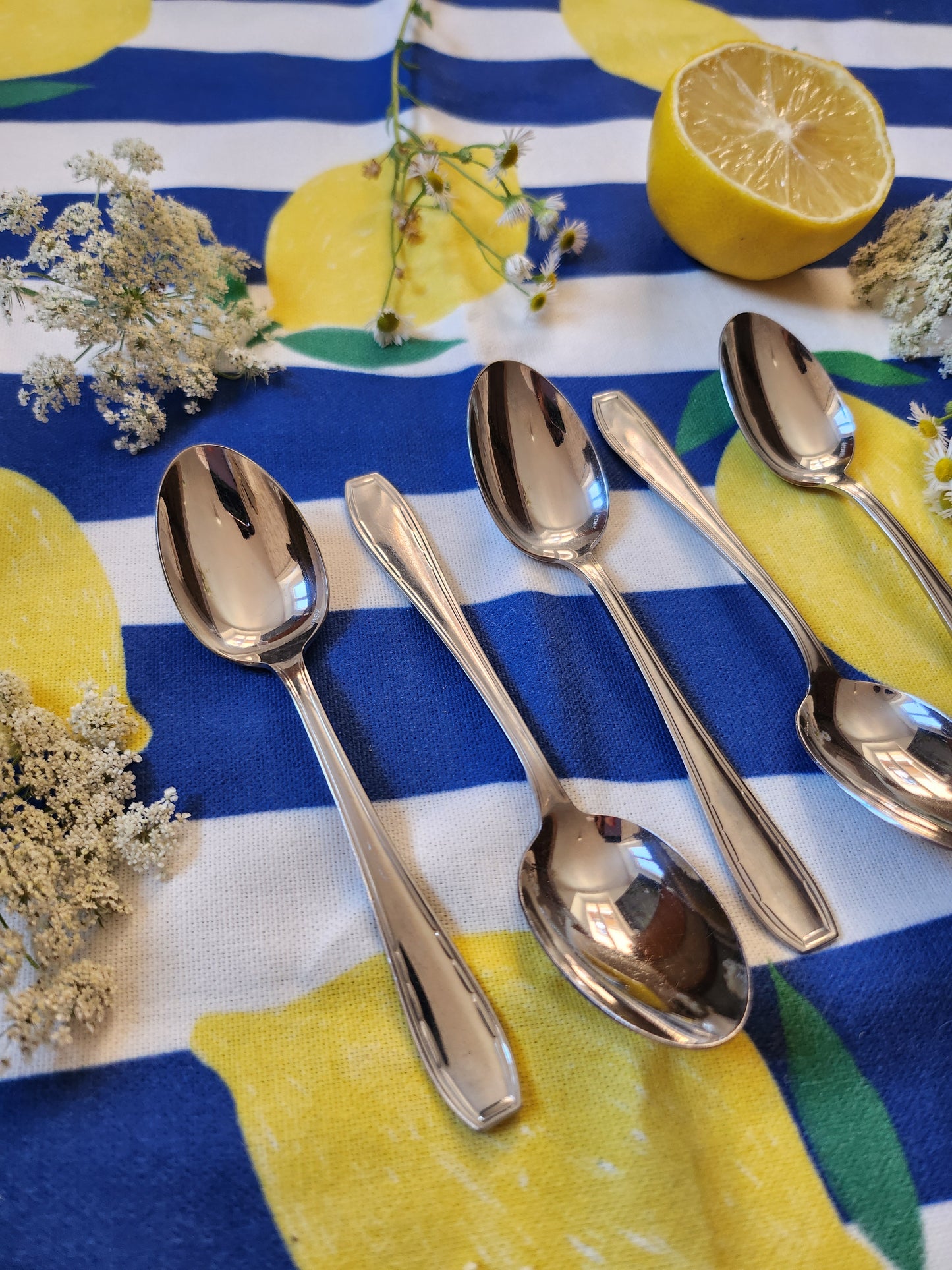 Cuillère à dessert en métal argenté lot de 5   Patine