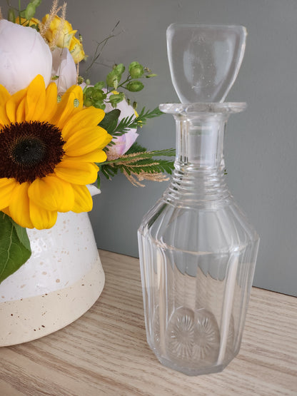 Bouteille en cristal   Patine