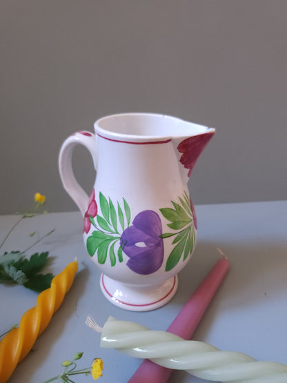 Pichet en faïence de Sarreguemines à motif floral   Patine