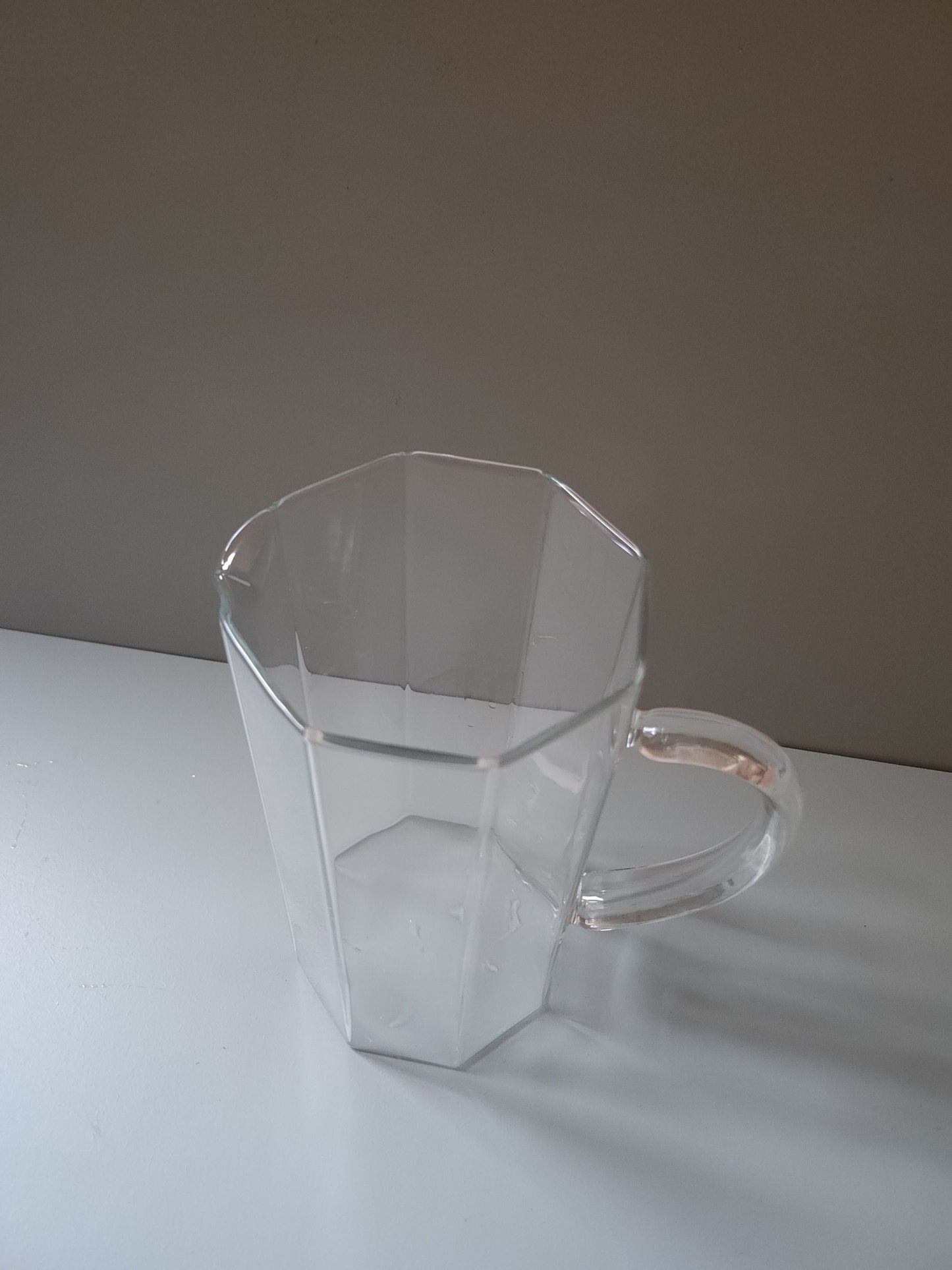 Cruche en verre   Patine