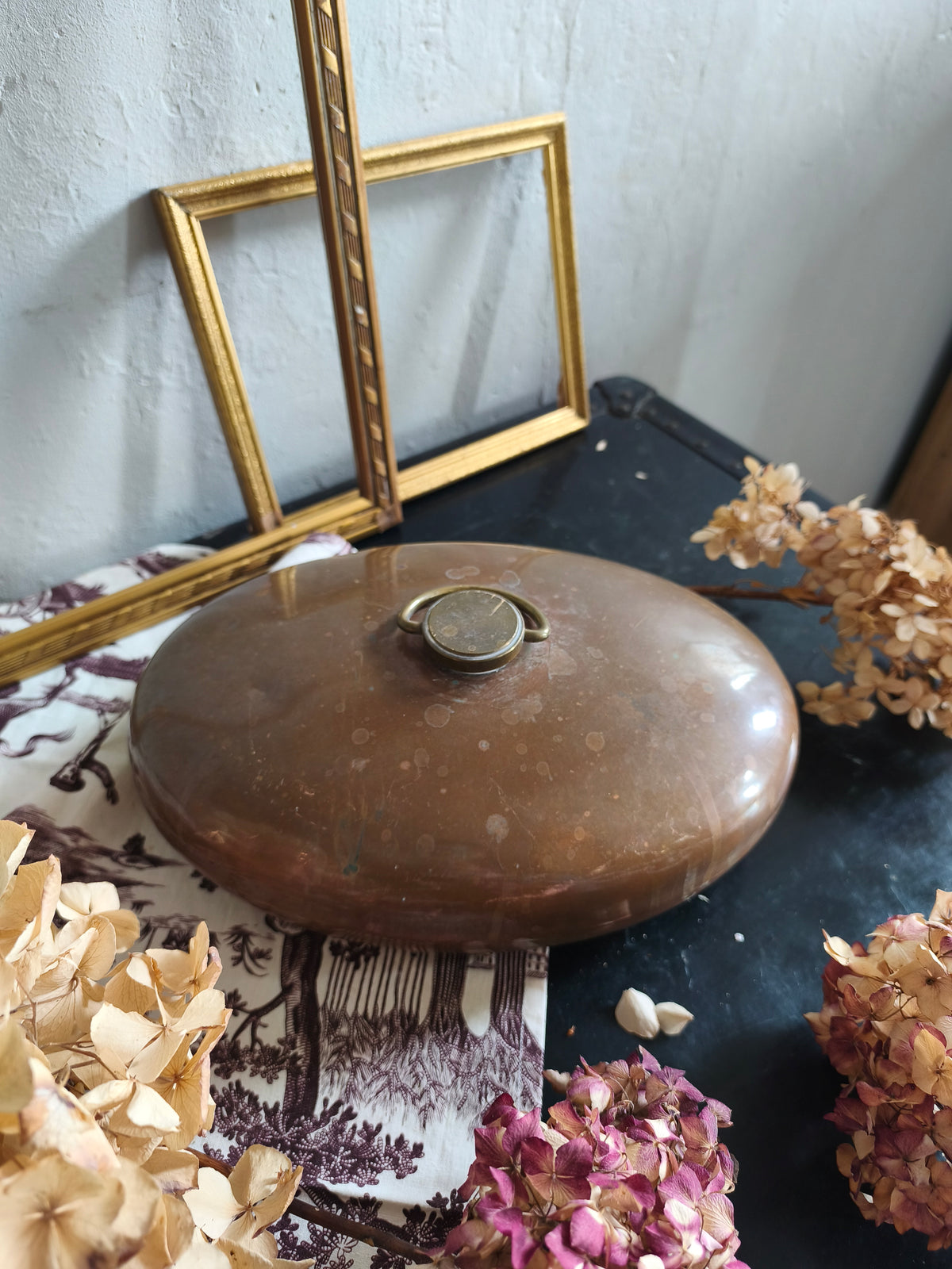 Bouillotte ovale en cuivre vintage   Patine