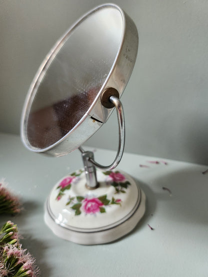 Petit miroir en porcelaine   Patine