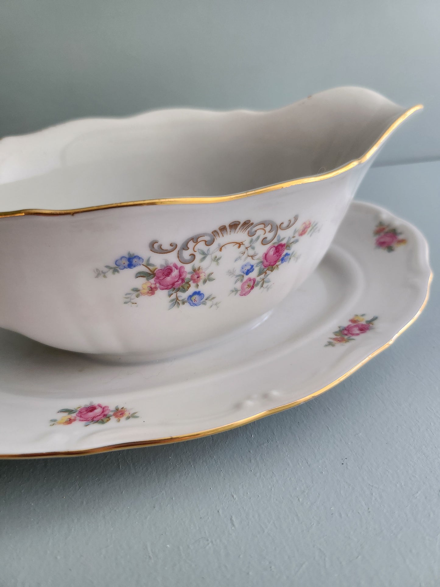 Saucière ancienne à fleurs - Patine