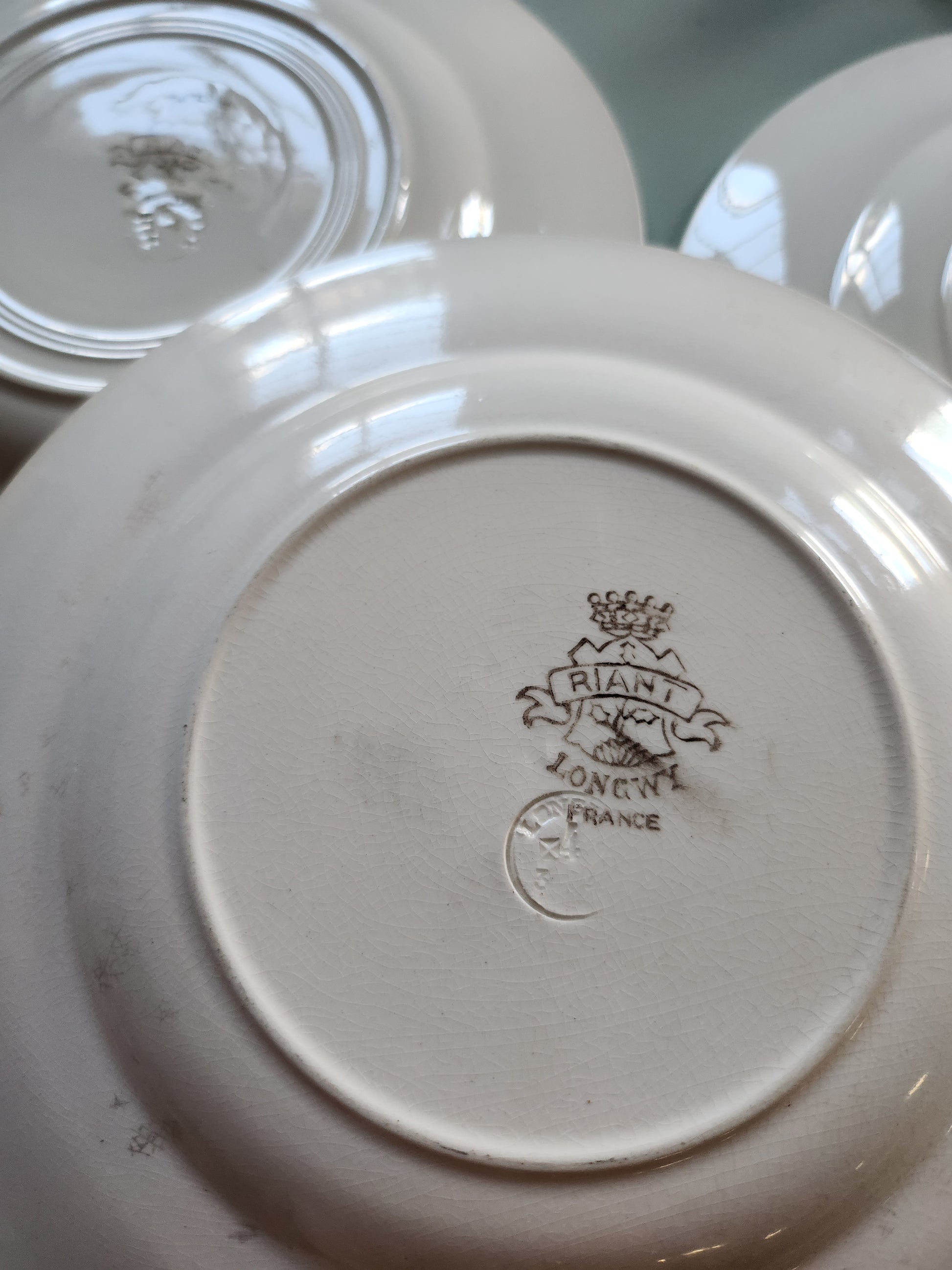 Assiettes plates fleuries Sarreguemines lot de 5   Patine