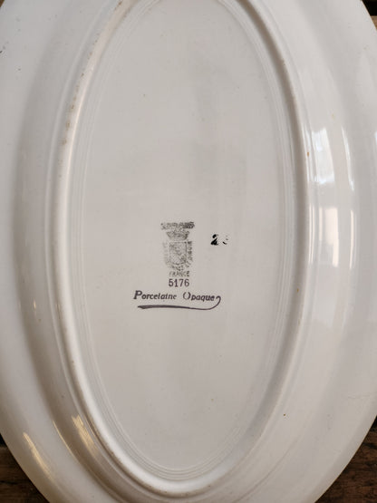 Plat en porcelaine Sarreguemines motif floral
