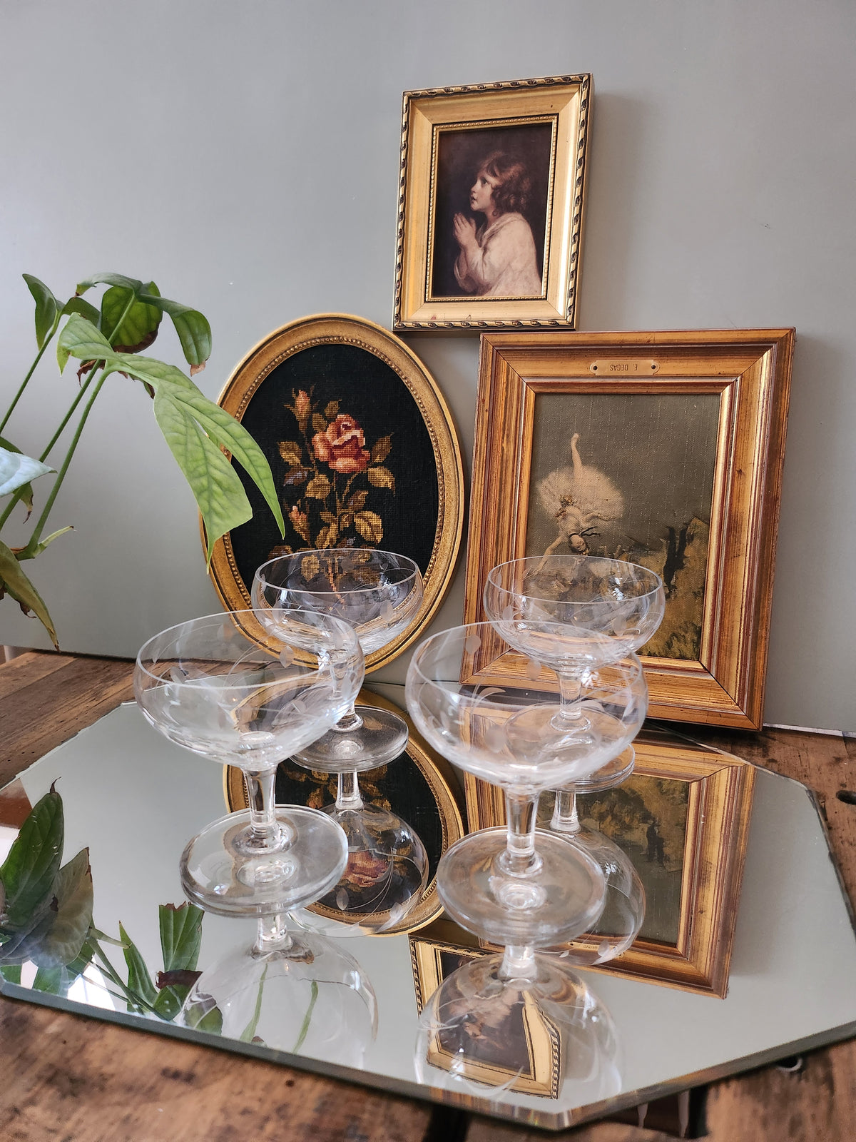 Coupe à champagne en cristal taillé   Patine