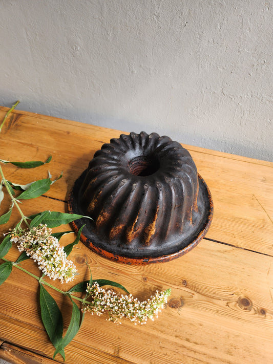 Moule à kougelhopf en terre cuite   Patine