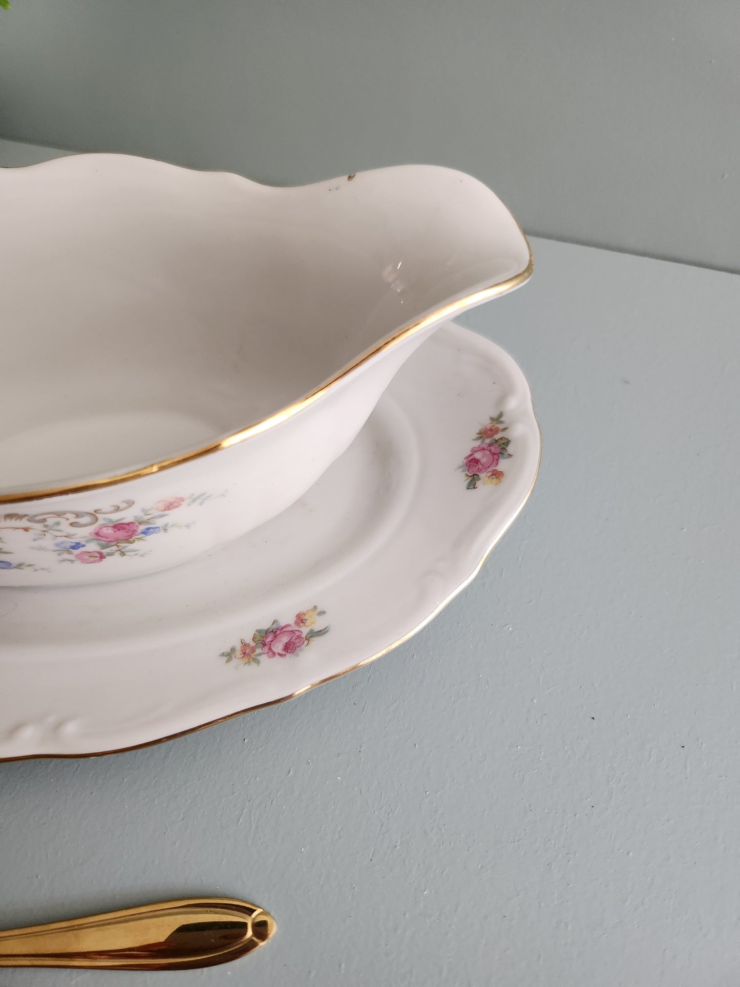 Saucière ancienne à fleurs - Patine