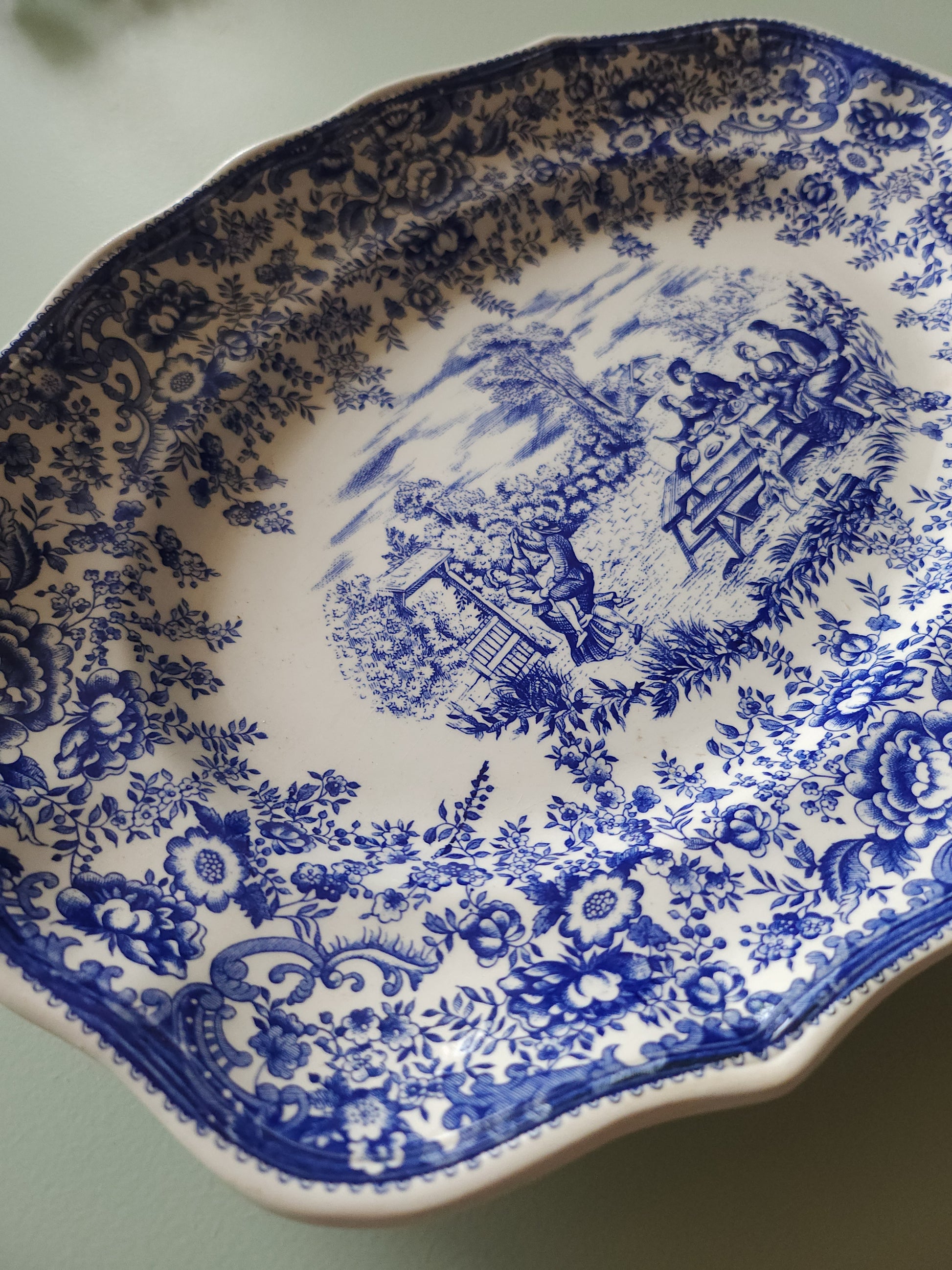 Plat ovale Lunéville style anglais   Patine