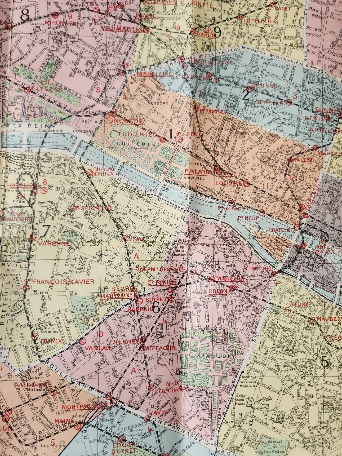 Guide commode des rues de Paris avec plan dépliable   Patine