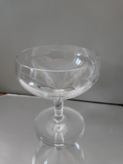 Coupe à champagne en cristal taillé lot de 4   Patine