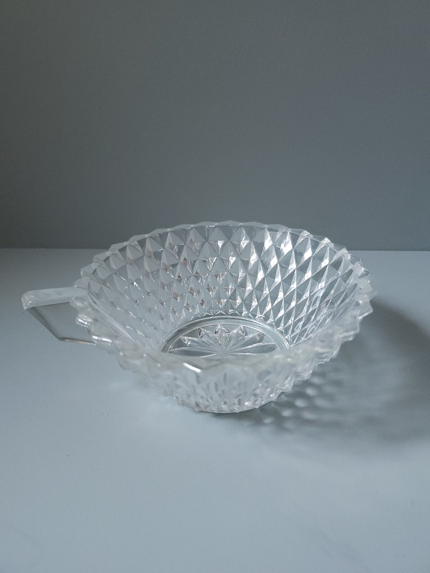 Tasse en cristal ciselé lot de 3   Patine